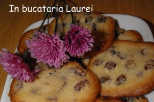 Fursecuri cu stafide si ciocolata