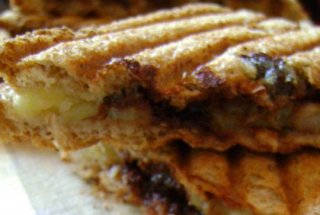 Panini cu ciocolata si banane