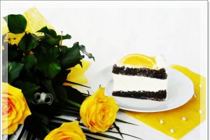Tort pentru Bunica, cu mousse de ciocolata alba