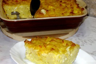 Budinca cu penne si telemea de oaie