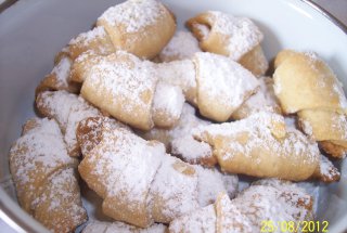 Cornulete fragede cu rahat