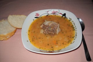 Ciorba de fasole cu carne