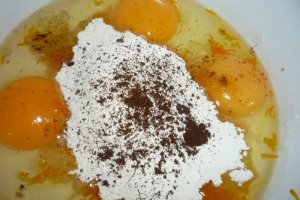 Clatite cu miere, nuci, alune...si gem