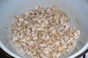Ciuperci umplute cu pui / sunca