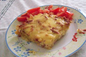 Cartofi la cuptor cu prosciutto ceapa si smantana