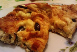 Omleta cu masline si brinza topita la cuptor