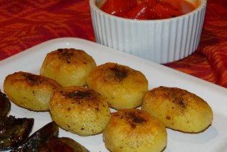 Cartofi aromati la cuptor