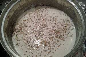 Pui cu legume si sos alb cu oregano