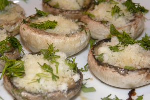 Ciuperci umplute