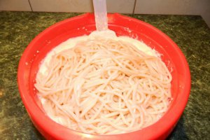 Vargabeles (Budinca cu paste, branza si stafide)