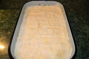 Vargabeles (Budinca cu paste, branza si stafide)