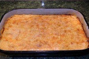 Vargabeles (Budinca cu paste, branza si stafide)