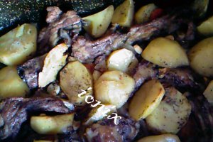 Coaste de porc cu legume la cuptor