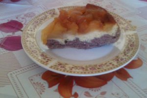 Tort cu mere felii si zahar ars
