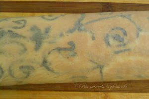 Swiss roll cu mascarpone, rodie si goji 