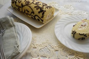 Swiss roll cu mascarpone, rodie si goji 
