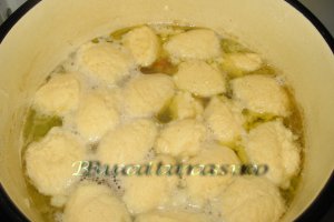 Supa de gasca cu galusti