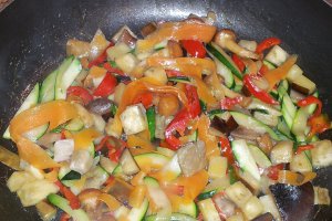 Spaghete cu legume