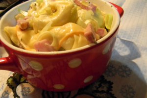 Tortellini cu sunca si busuioc