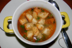 Supa de legume cu chimen si crutoane (de post)