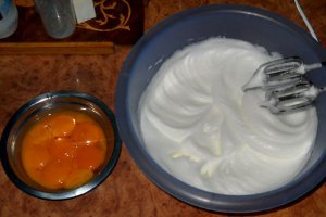 Tort de caramel si ciocolata
