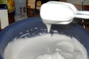 Tort de caramel si ciocolata