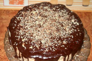 Tort de caramel si ciocolata