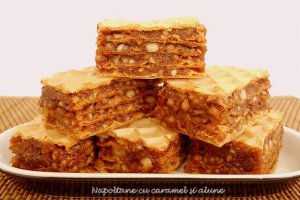 Napolitane cu caramel şi alune