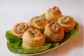 Cosulete cu salata de ton