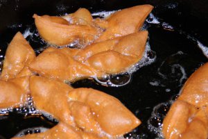 Minciunele (Uscatale)