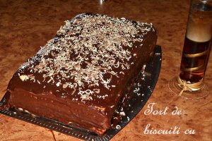 Tort de biscuiti cu cafea