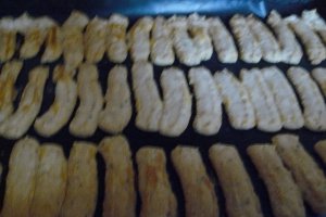 Biscuiţi şpriţaţi săraţi sau sărăţele