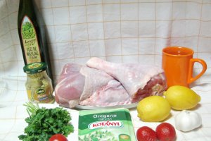 Curcan in sos de lamaie