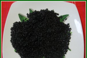 Caracatita cu sos picant si orez negru