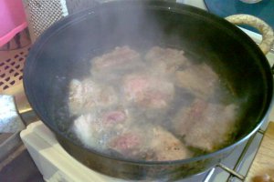 Snitele din piept de porc