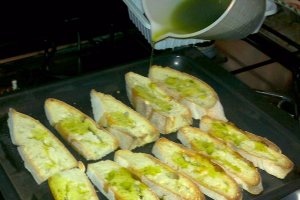 Bruschette cu rosii si ulei de masline nou