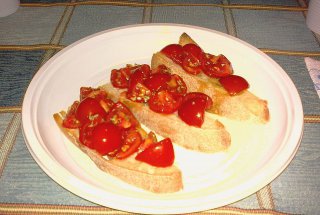Bruschette cu rosii si ulei de masline nou