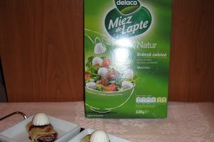 Clatite cu dulceata de afine si branzica 'Miez de lapte'