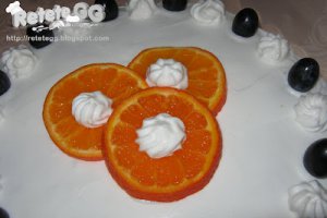 Tort cu struguri si mandarine