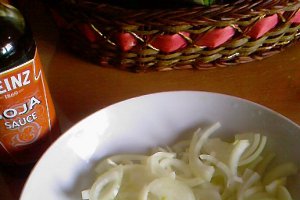 Porc tras in caramel, sos de soia si legume
