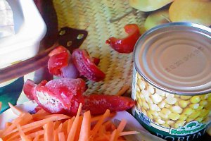 Porc tras in caramel, sos de soia si legume