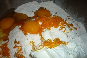Prajitura cu ciocolata, branza dulce si portocale