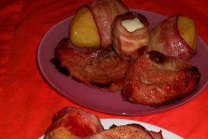 Cartofi si oua invelite in bacon
