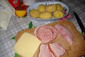 Cartofi umpluti la cuptor