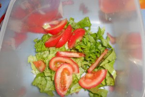 Salata Caesar cu telemea si cascaval