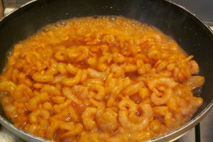 Creveti cu sos de portocale