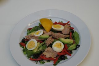 Salata cu ton marca 