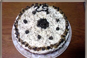 Tort in 3 culori