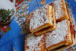 Prajitura cu suc de rosii si crema de portocala