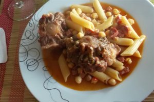 Coada de vitel cu naut